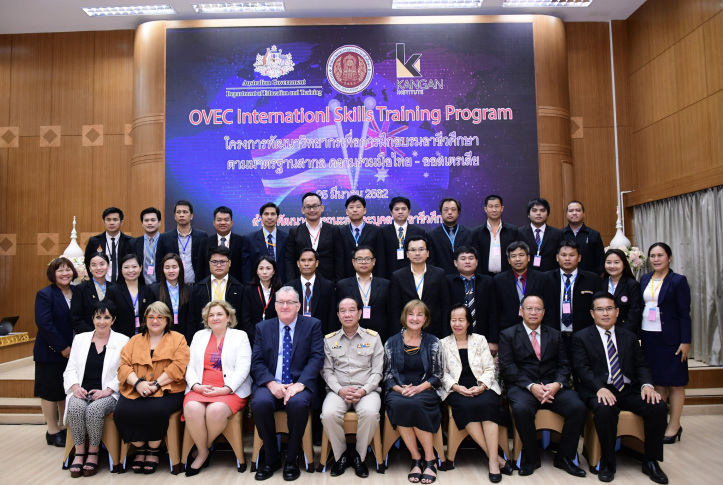 1 นาที  ไทย vs. เวียดนาม ในมุมต่างๆ